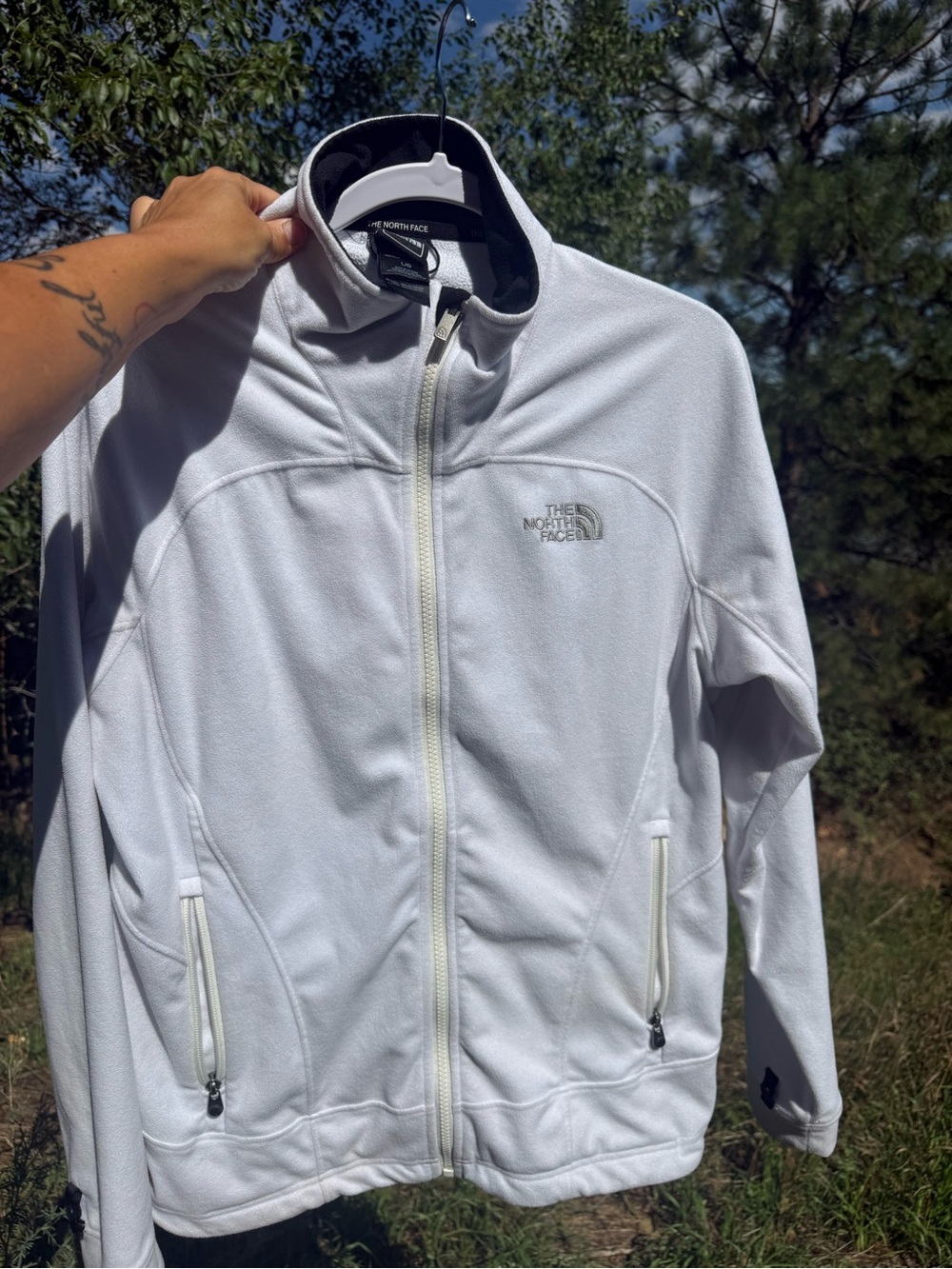 The North Face Women’s White Full-Zip Fleece Jacket